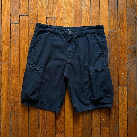 Vintage Nike Men's Navy Blue Wide Leg Cargo‎ Shorts. - Picture 1 of 6